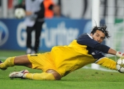 开云体育下载-雷霆新王登基，切特·霍姆格伦的封神之战，雄鹿争冠路上的意外伏笔