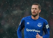 开云体育-F1新赛季揭幕战之夜，杜兰特压制级发挥，速度与掌控的双重奏