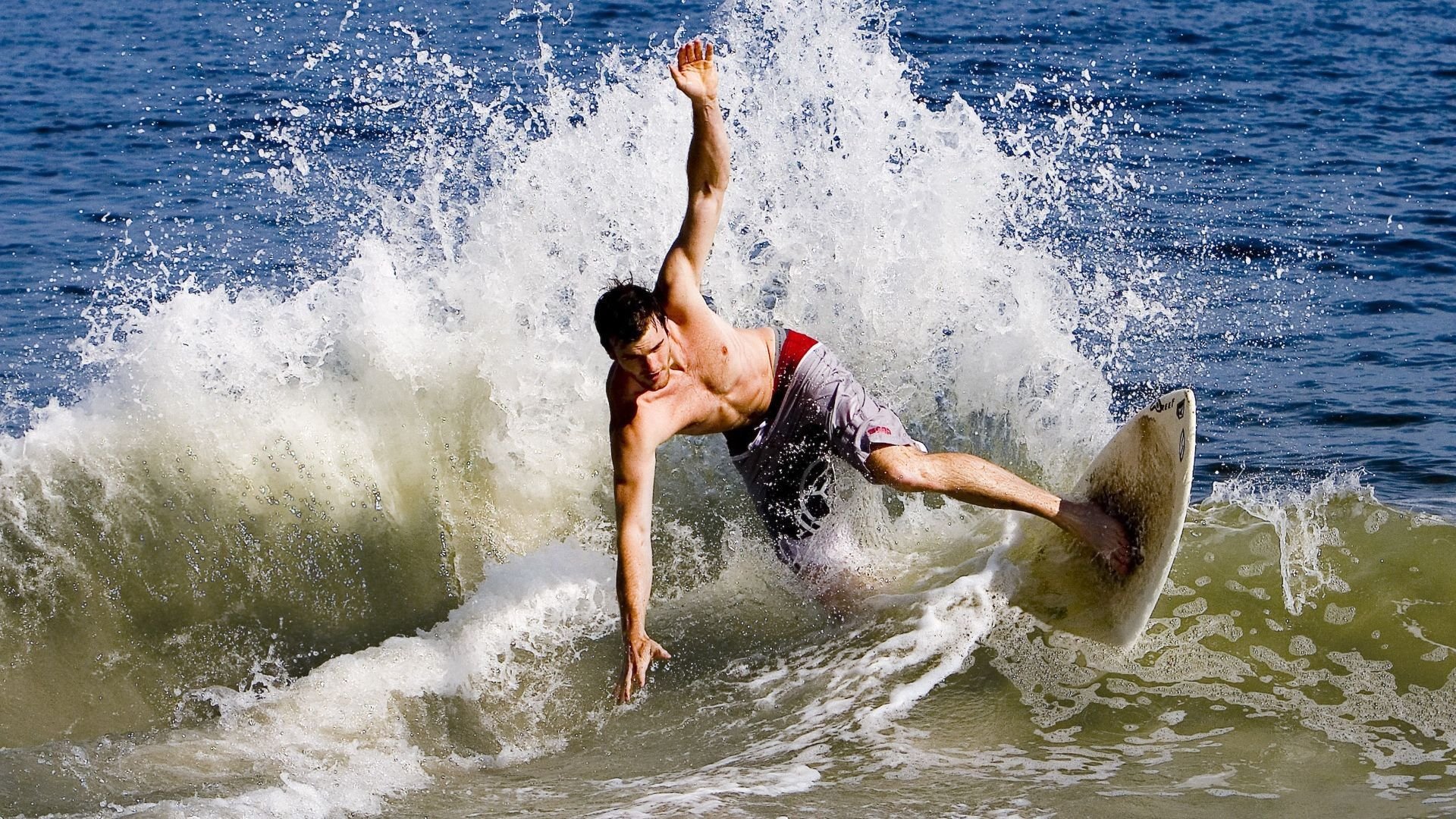 文班亚马刷新纪录之夜，凯尔特人终结黄蜂赛季，一个时代的序幕与另一篇章的落幕