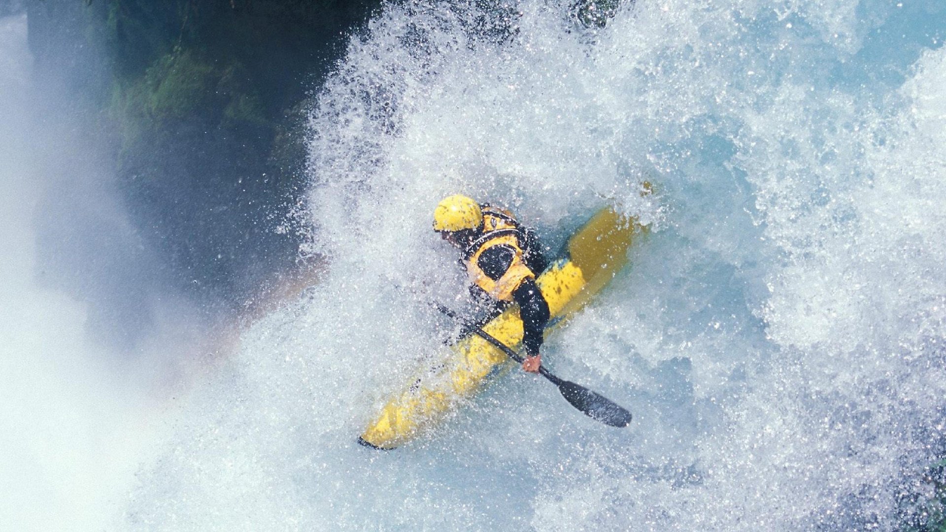 跨界征服，从足球场到F1赛道，新西兰与厄德高的唯一性胜利
